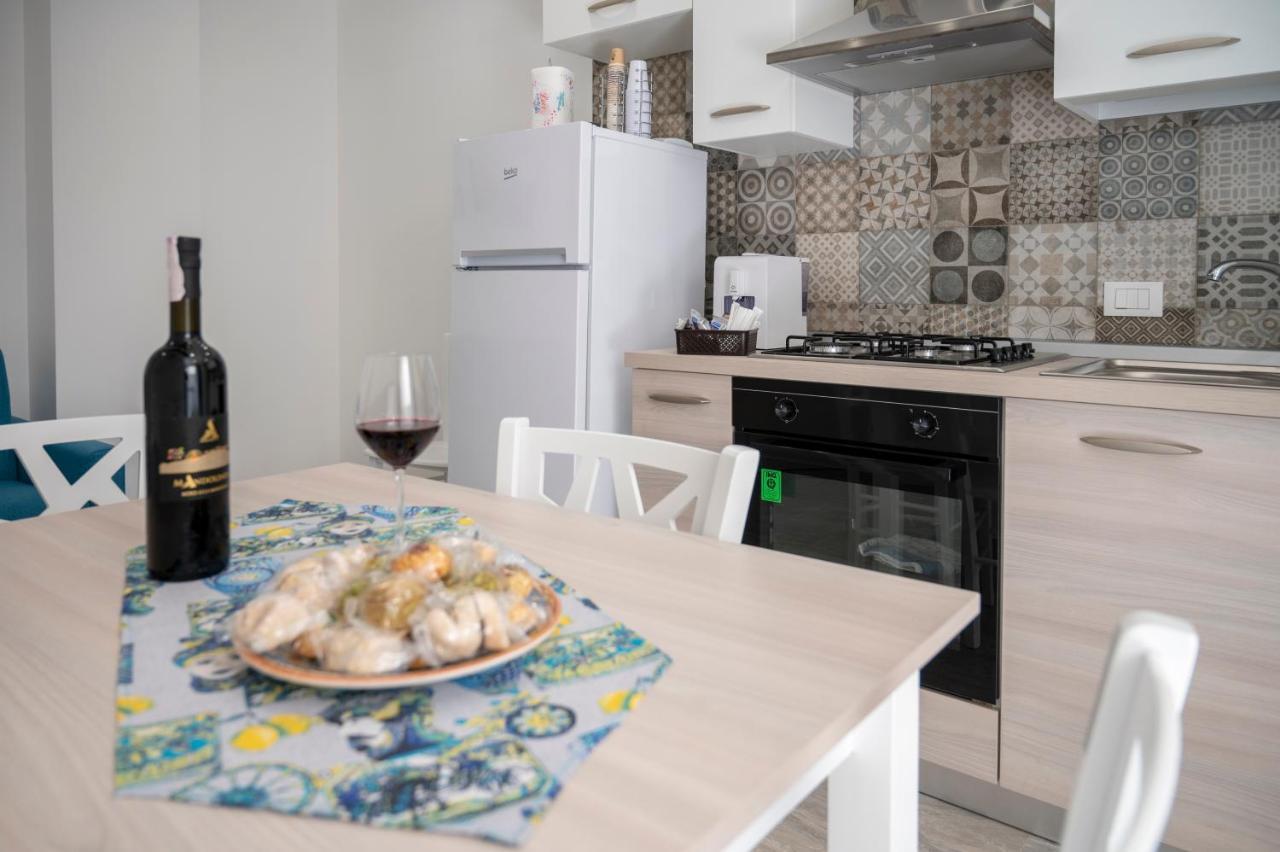 أفولا White Apartments & Spa المظهر الخارجي الصورة